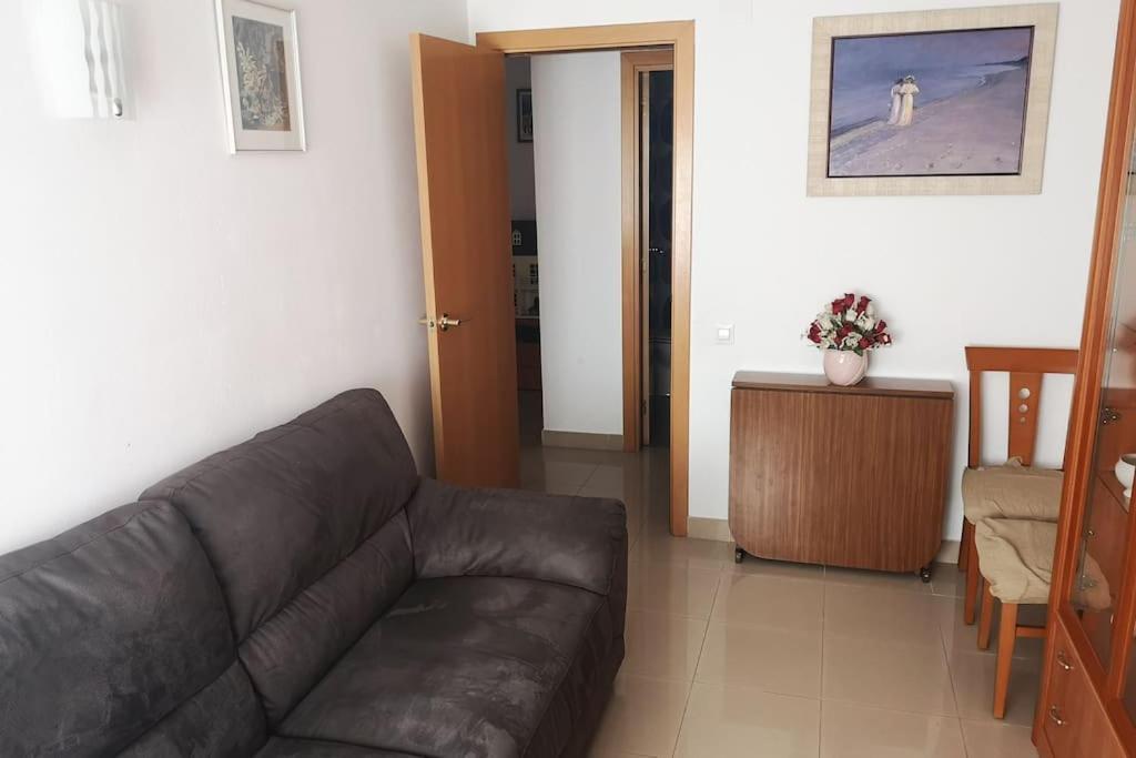 Apartamento En Complejo Residencial, Con Piscina. Σαλού Εξωτερικό φωτογραφία