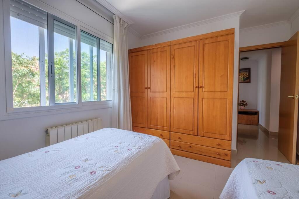 Apartamento En Complejo Residencial, Con Piscina. Σαλού Εξωτερικό φωτογραφία